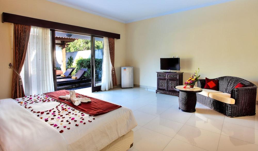 Puri Saron Hotel Baruna Beach Lovina Экстерьер фото