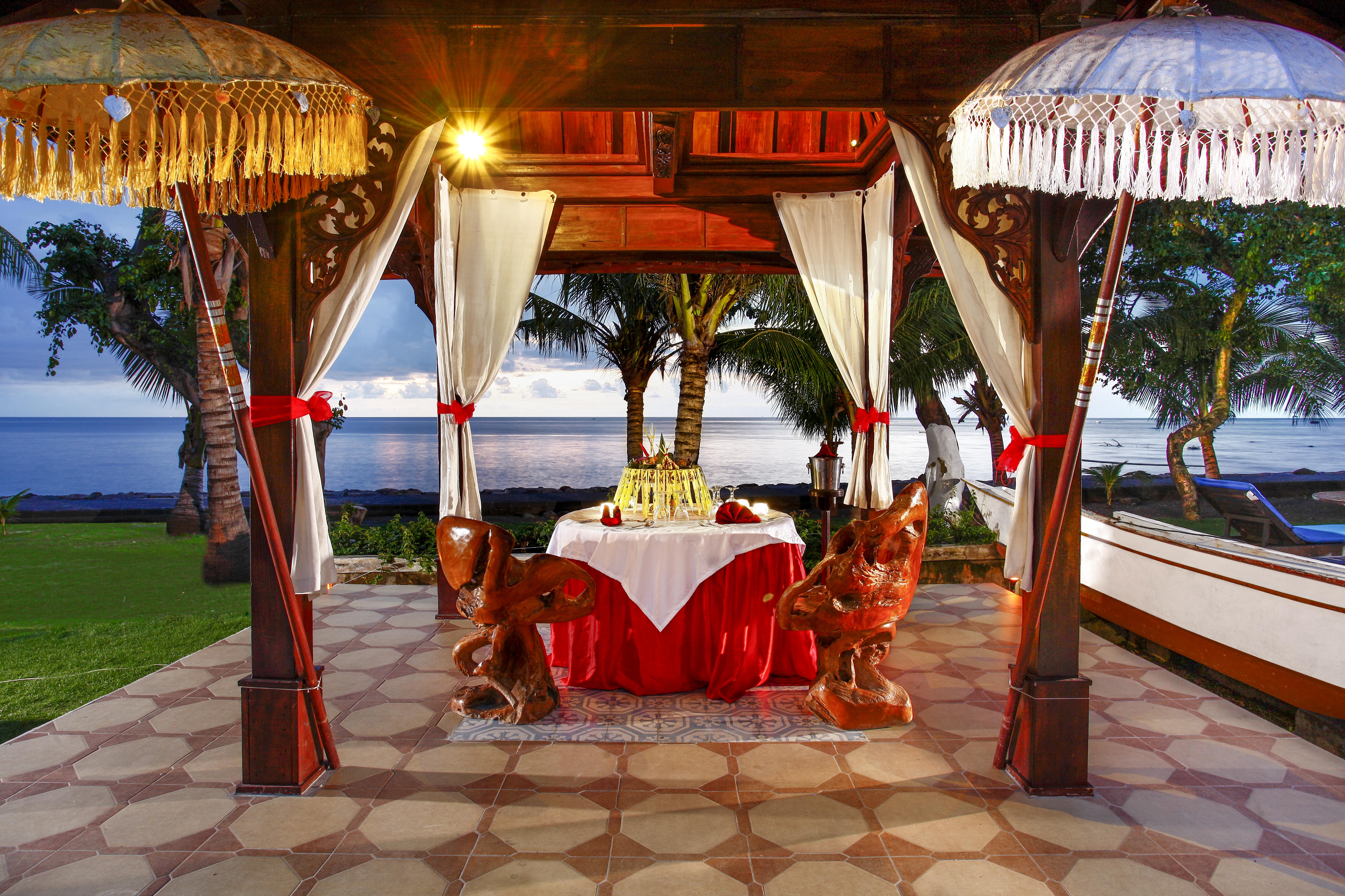 Puri Saron Hotel Baruna Beach Lovina Экстерьер фото