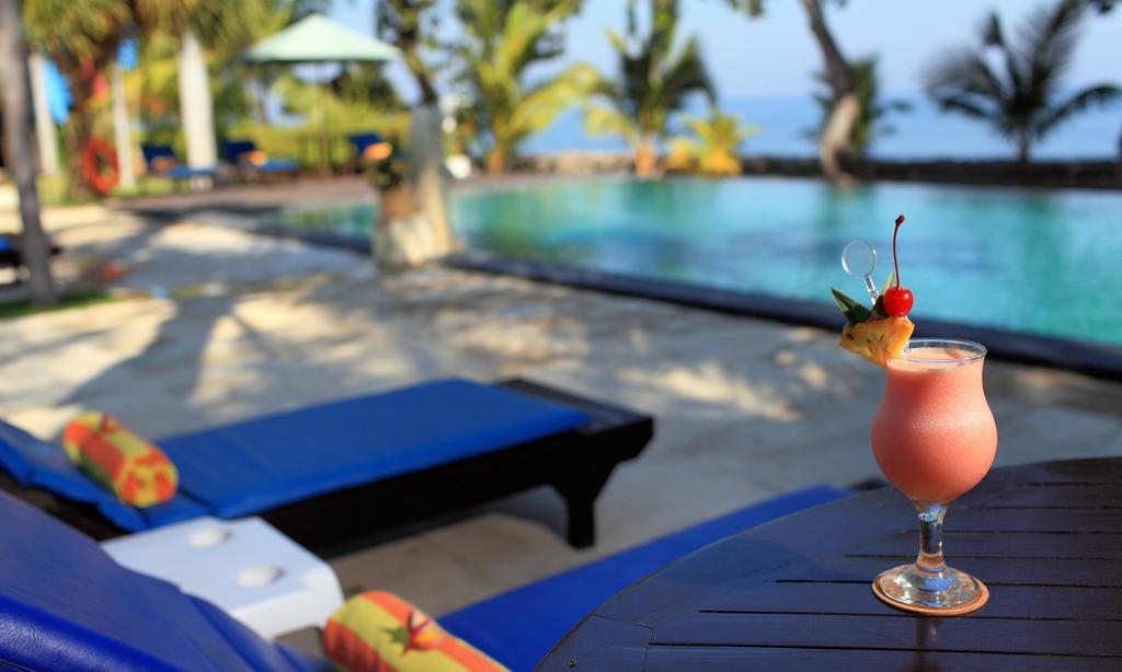 Puri Saron Hotel Baruna Beach Lovina Экстерьер фото