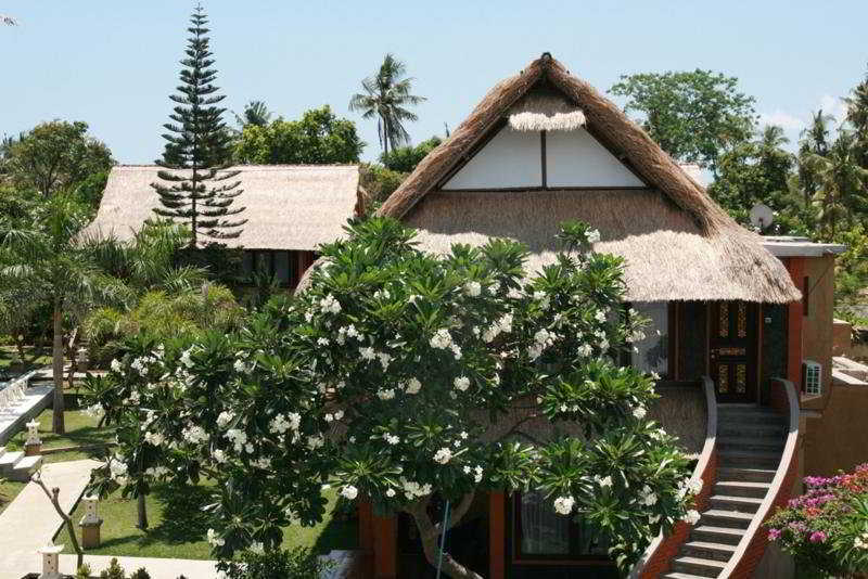Puri Saron Hotel Baruna Beach Lovina Экстерьер фото
